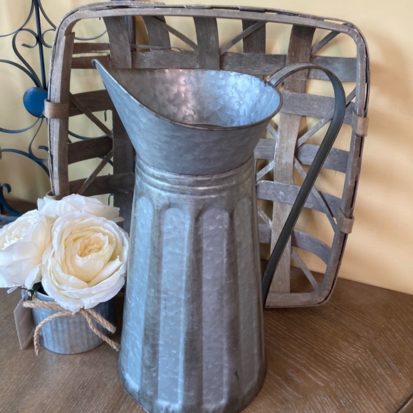 NEW! Large Vintage Inspired Distressed Galvanized Metal Rustic Farmhouse Pitcher - Picture 8 of 8